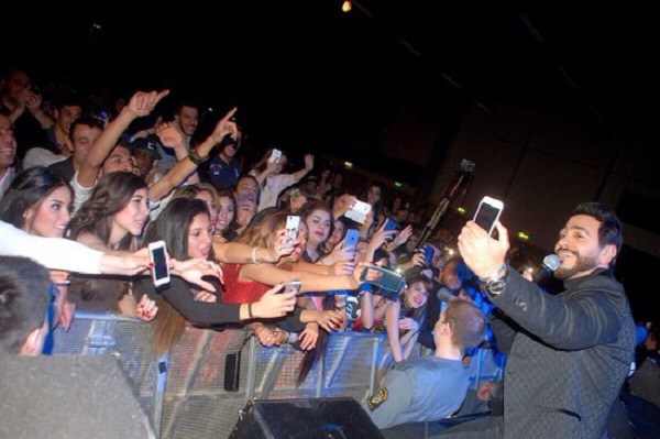 تامر حسني يقضي عيد الحب مع جمهوره في العاصمة السويدية استوكهولم تامر حسني يقضي عيد الحب مع جمهوره في العاصمة السويدية استوكهولم